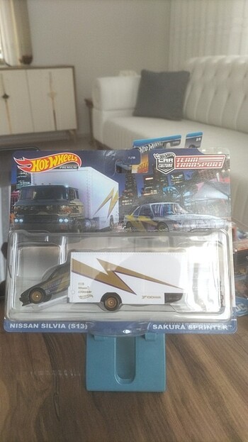 Hotwheels Premium Team Transport Nissan Silvia S13