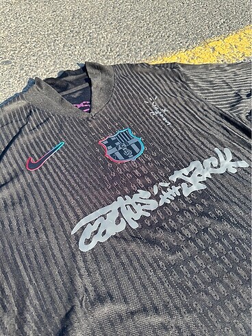 m Beden Cactus Jack x Barcelona Deplasman Forma