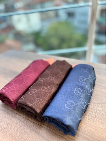GUCCİ DESEN İPEK JAKAR ŞAL