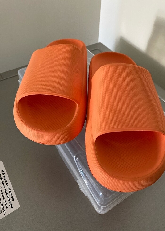 Kadın Terlik - Görsel 2