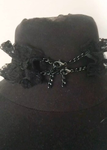 Beden Kırmızı Taşlı Gotik Nakışlı Kolye