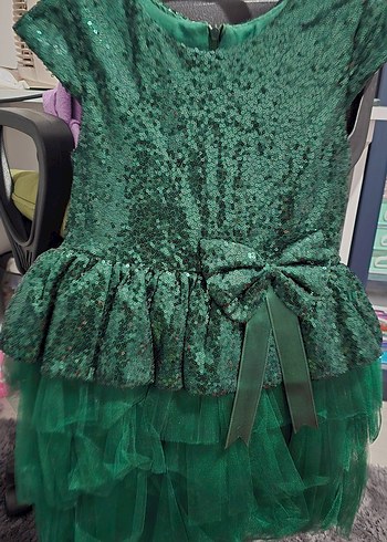 Kız Çocuk Yeşil Payetli Fırfırlı Elbise - Görsel 3