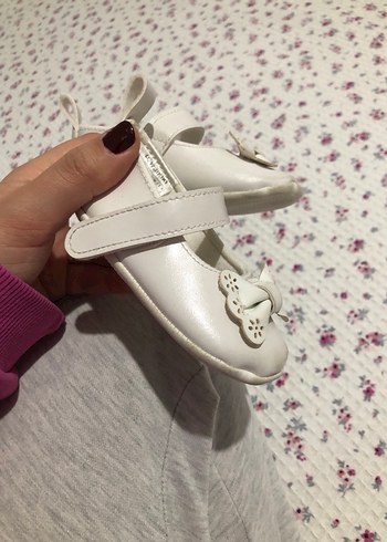 Beyaz Tokalı Kız Çocuk Babet Ayakkabı - Görsel 2