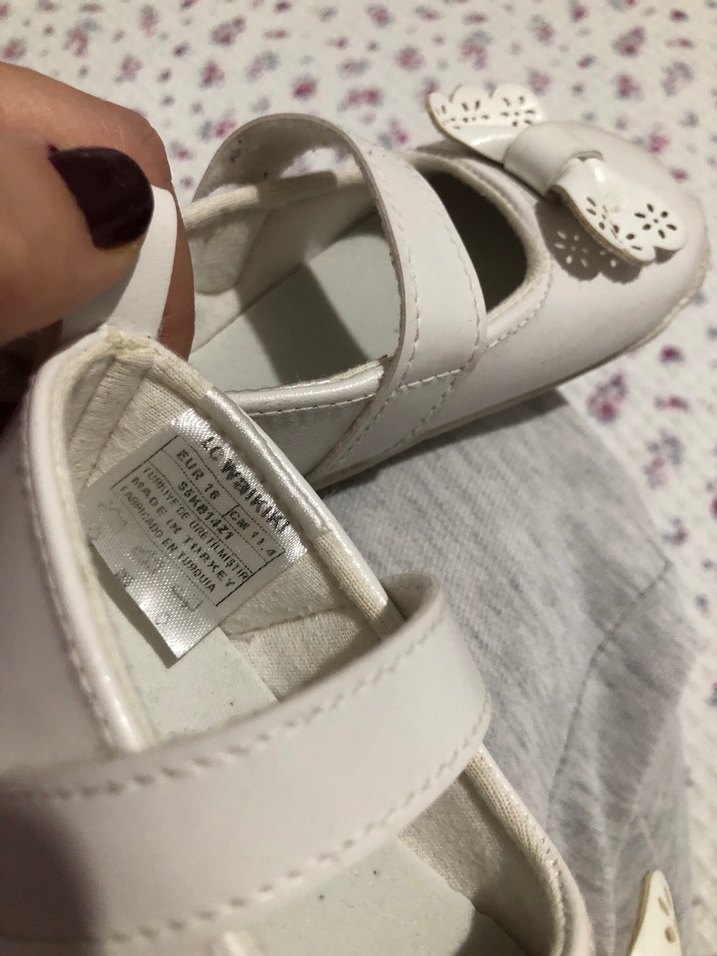 Beyaz Tokalı Kız Çocuk Babet Ayakkabı - Görsel 4