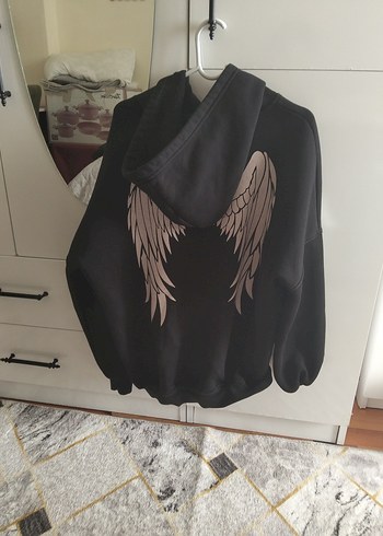 Siyah Kapüşonlu Baskılı Kadın Sweatshirt - Görsel 2