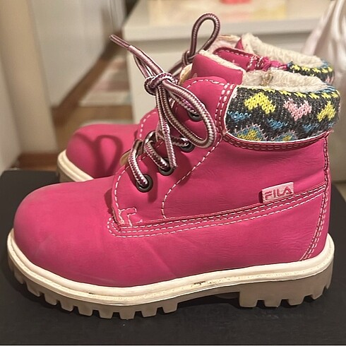 Fila kız bebek bot