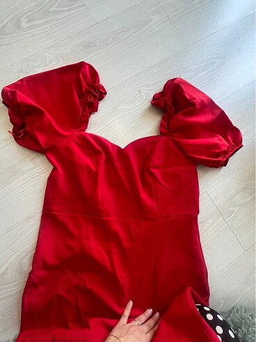 Kırmızı balık kesim Midi abiye - Görsel 2