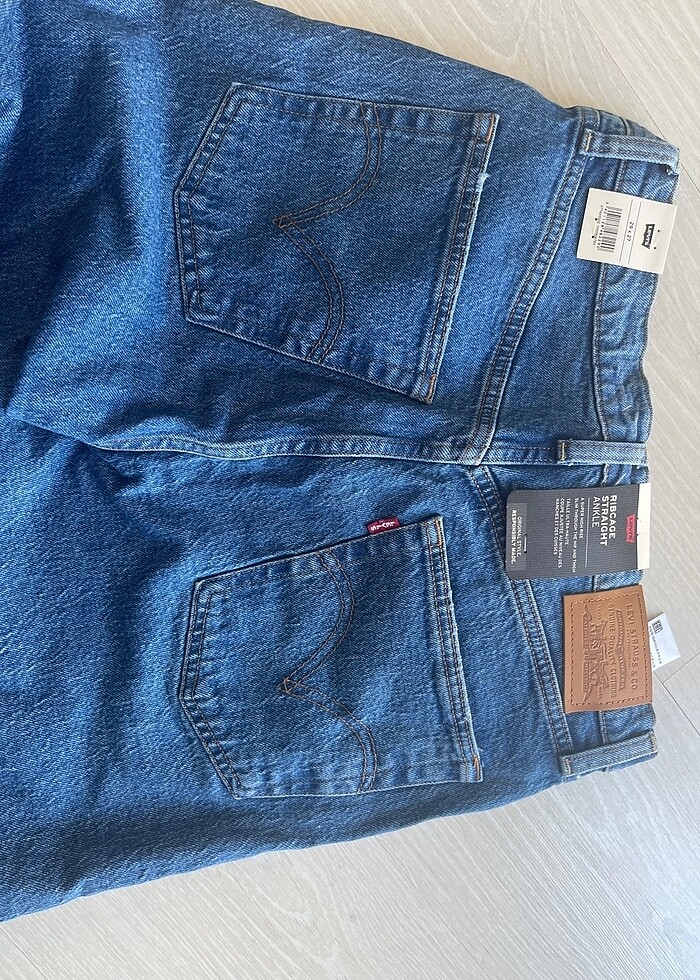 Levis Ribcage Jean - Görsel 3