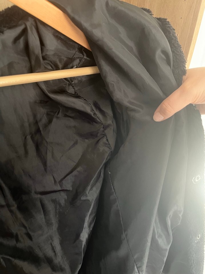 Siyah Uzun Kollu Kürk - Görsel 5