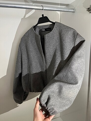 Zara ELASTİL KENARLI YUMUŞAK BOMBER CEKET