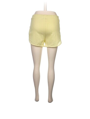 xs Beden Bershka Mini Şort %70 İndirimli.