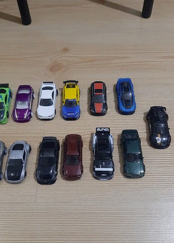 Beden Renk Hot Wheels seti