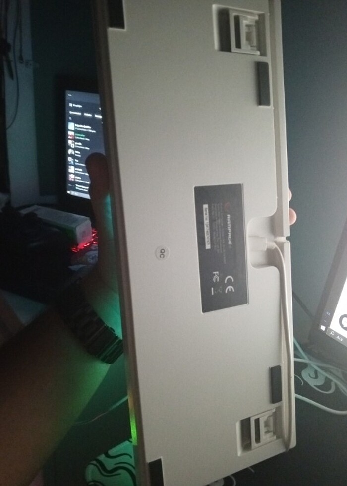 Rampage KBR-136 GHOST red switch - Görsel 3