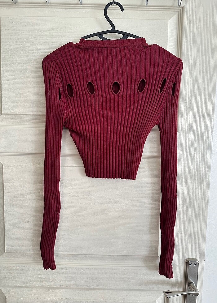 Delik dekolteli bluz - Görsel 4