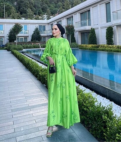 Saten elbise - Görsel 2