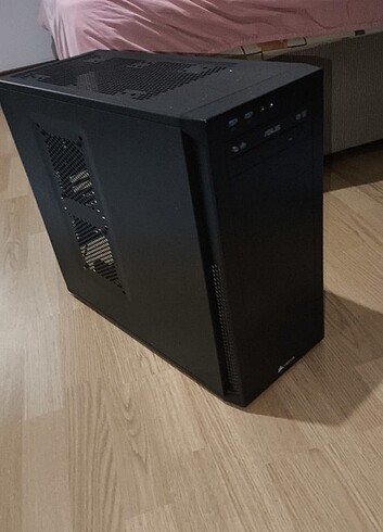 Corsair boş bilgisayar kasası