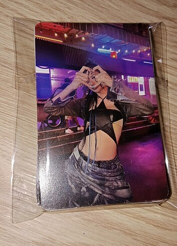 32 tane Lisa lomokart(rockstar)