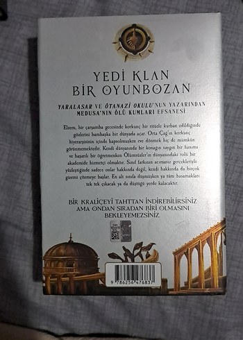 Beden Medusa'nın Ölü Kumları - Maral Atmaca
