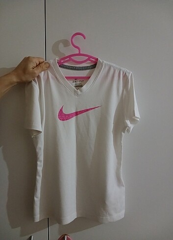 Nike t-shirt