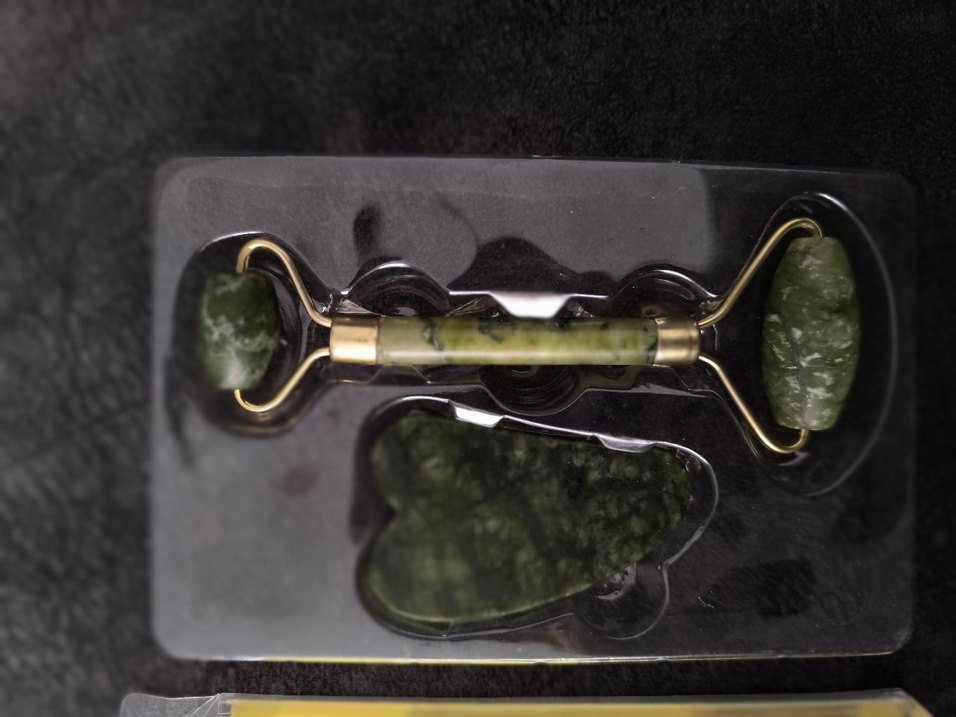 Yeşim Taşı Yüz Masaj Aleti ve Gua Sha Seti - Görsel 4