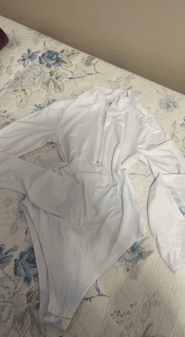 Beyaz Yüksek Yakalı Uzun Kollu - Görsel 2