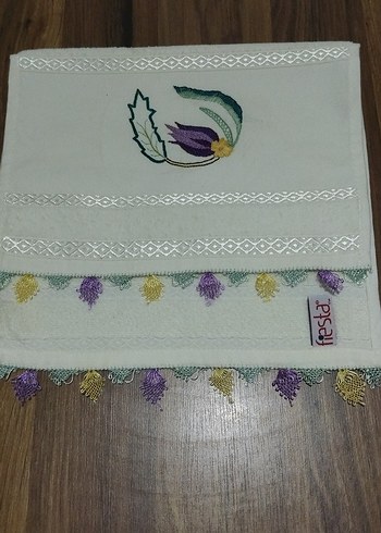 Nakışlı Beyaz Havlu Seti - Görsel 3