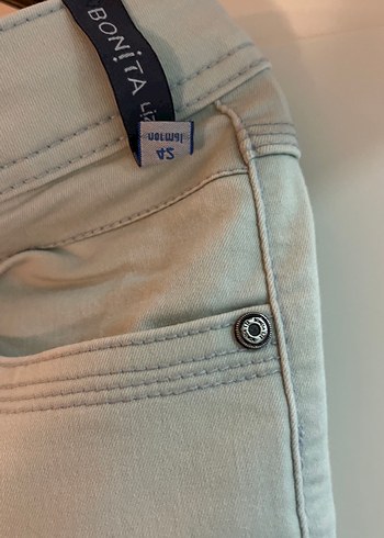 42 Beden yeşil Renk Açık yeşil denim pantalon.