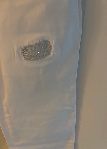 40 Beden Beyaz Nakışlı Düğmeli Kadın Denim Pantolon