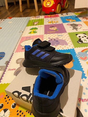 Adidas Orijinal Adidas bebek ayakkabısı