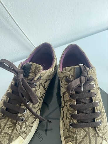 Calvin Klein Orjinal ürün 39 nr