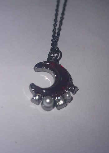Beden Siyah Zincir Detaylı Yılan Desenli Gotik Kolye
