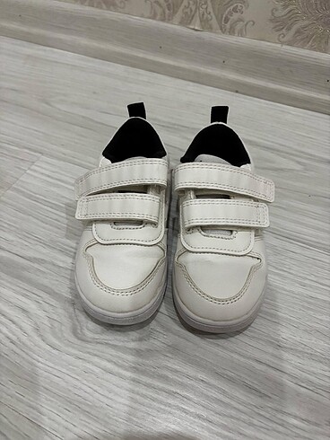 23 Beden Adidas Ayakkabı