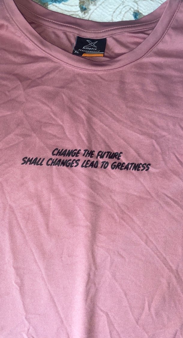 Pembe Baskılı Kadın Tişört - Görsel 2