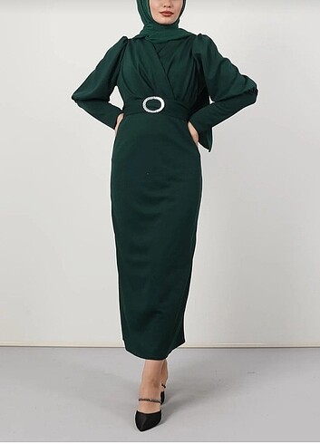 Zümrüt yeşili abiye - Görsel 4