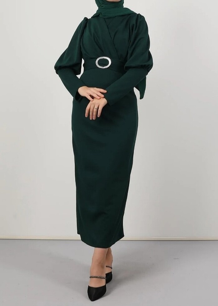 Zümrüt yeşili abiye - Görsel 2