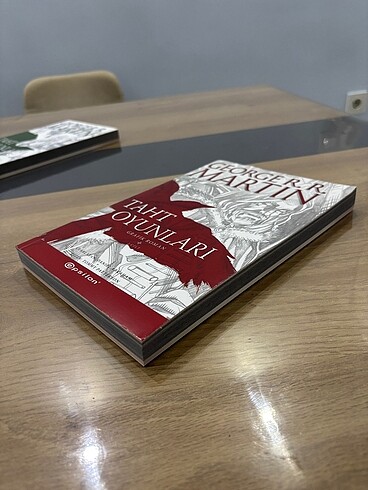 Beden Taht Oyunları Grafik Roman G.R.R. Martin