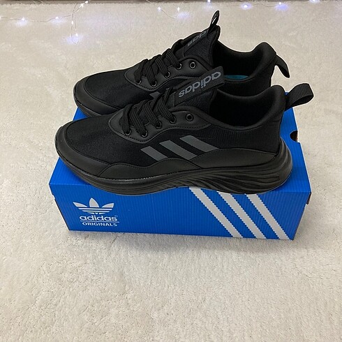 Adidas İthal Spor Ayakkabı / Sneaker (Orijinal Kutulu )