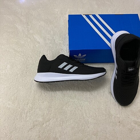 Adidas İthal Spor Ayakkabı/Sneaker (Orijinal Kutulu)