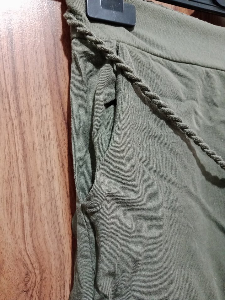 Kadın Haki Kemerli Mini Şort - Görsel 2