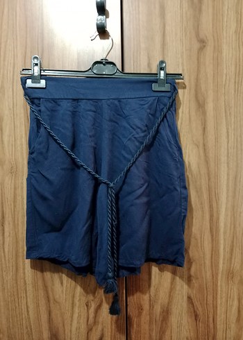 36 Beden Kadın Lacivert Mini Kemerli Şort