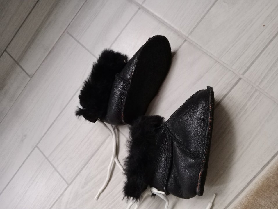 Siyah Kürklü Erkek Çocuk Terlik - Görsel 3