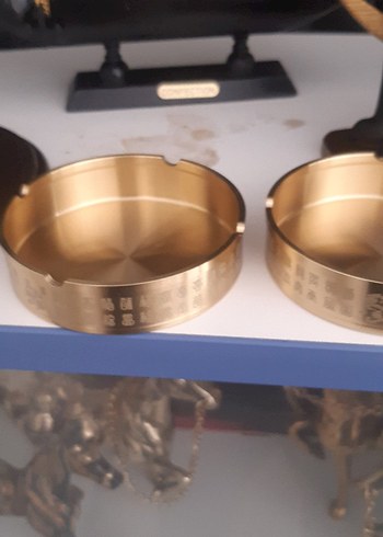 Altın Renkli Metal Küllük Seti