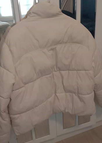 Beyaz Düğmeli Kadın Kışlık Mont - Görsel 3