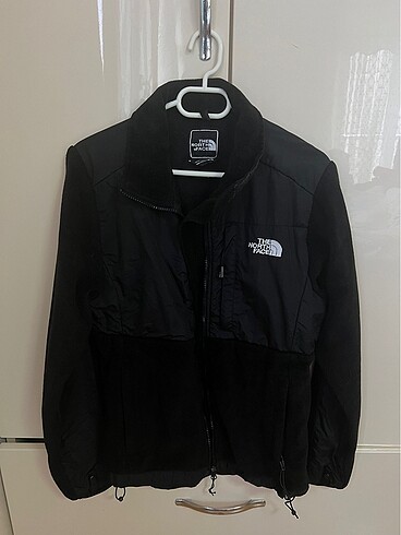 TNF Mont