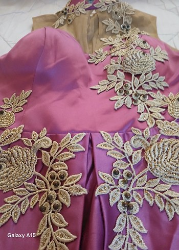 Uzun Mor Drapeli Straplez Abiye Elbise - Görsel 3