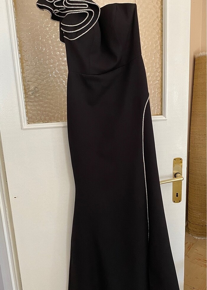 Tek Kol Siyah Elbise - Görsel 3