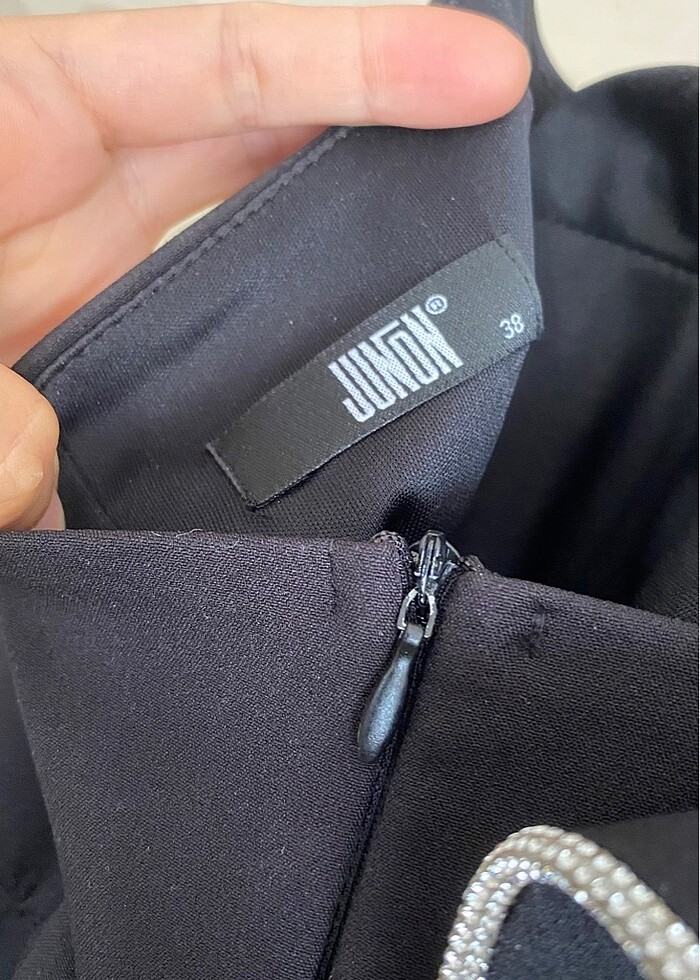 Tek Kol Siyah Elbise - Görsel 4