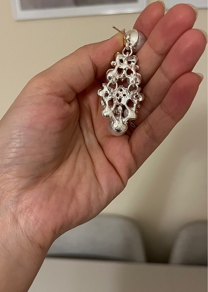 İnci Küpe - Görsel 4