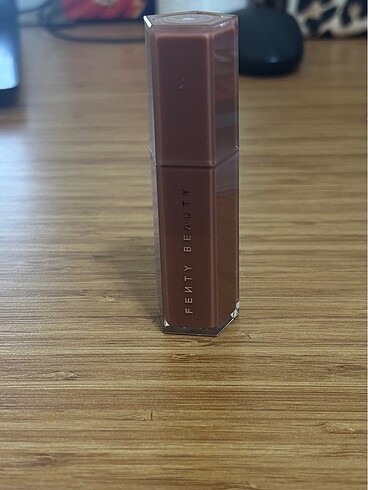 Fenty Beauty gloss bomb stick