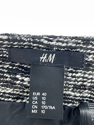 40 Beden çeşitli Renk H&M Mini Etek %70 İndirimli.